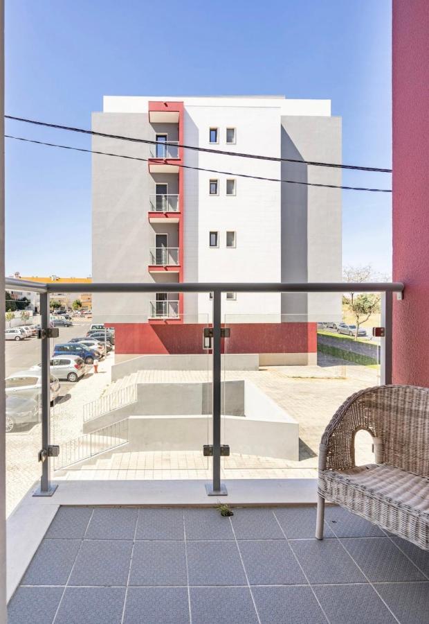 Modern Double Room With Private Balcony Montijo Εξωτερικό φωτογραφία